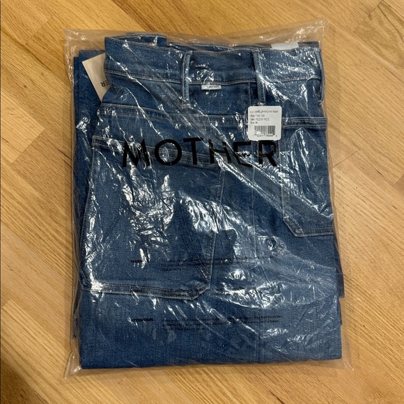 NIB | MOTHER ~ The Hustler Roller Patch Pocket Sneak Wide Leg Jeans Sz 34 - Picture 8 of 8